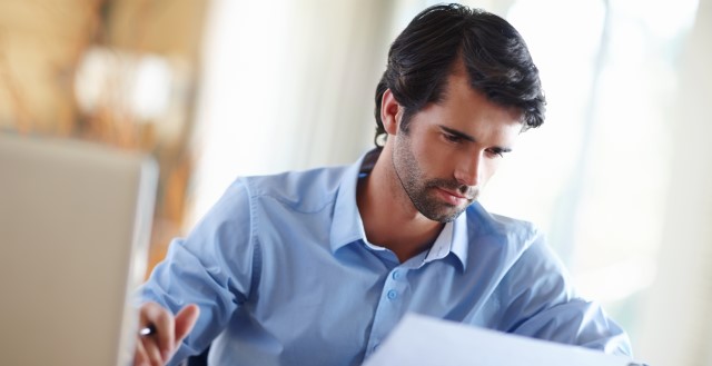 businessman-unpaid-invoice