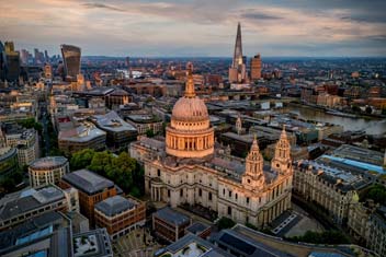 london view st peter cathedral