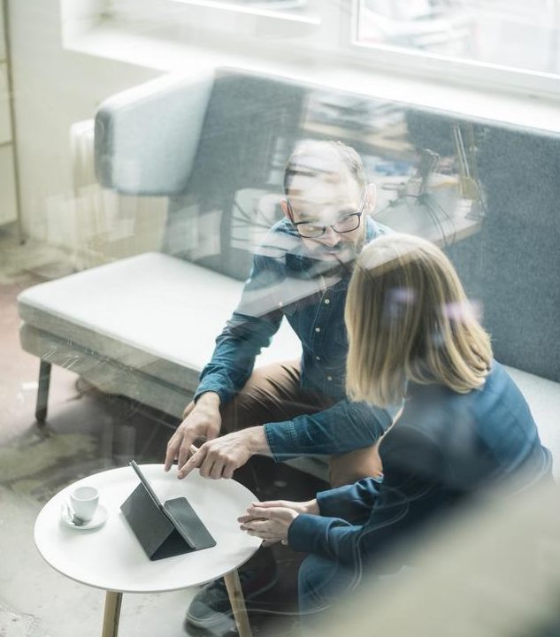 Asiantuntemuksemme ja sitoutumisemme